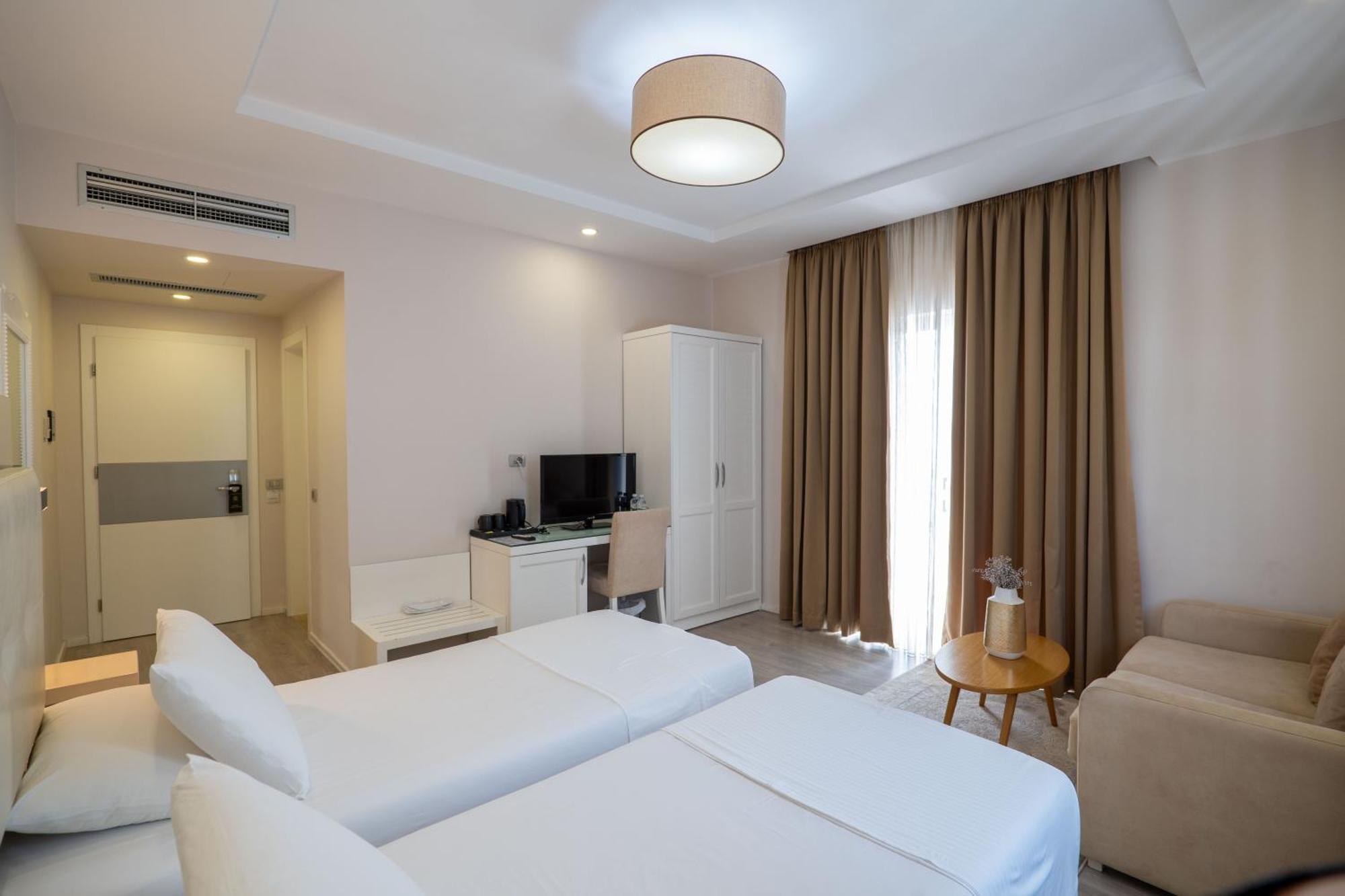 Hotel Sejko Sarande Ngoại thất bức ảnh