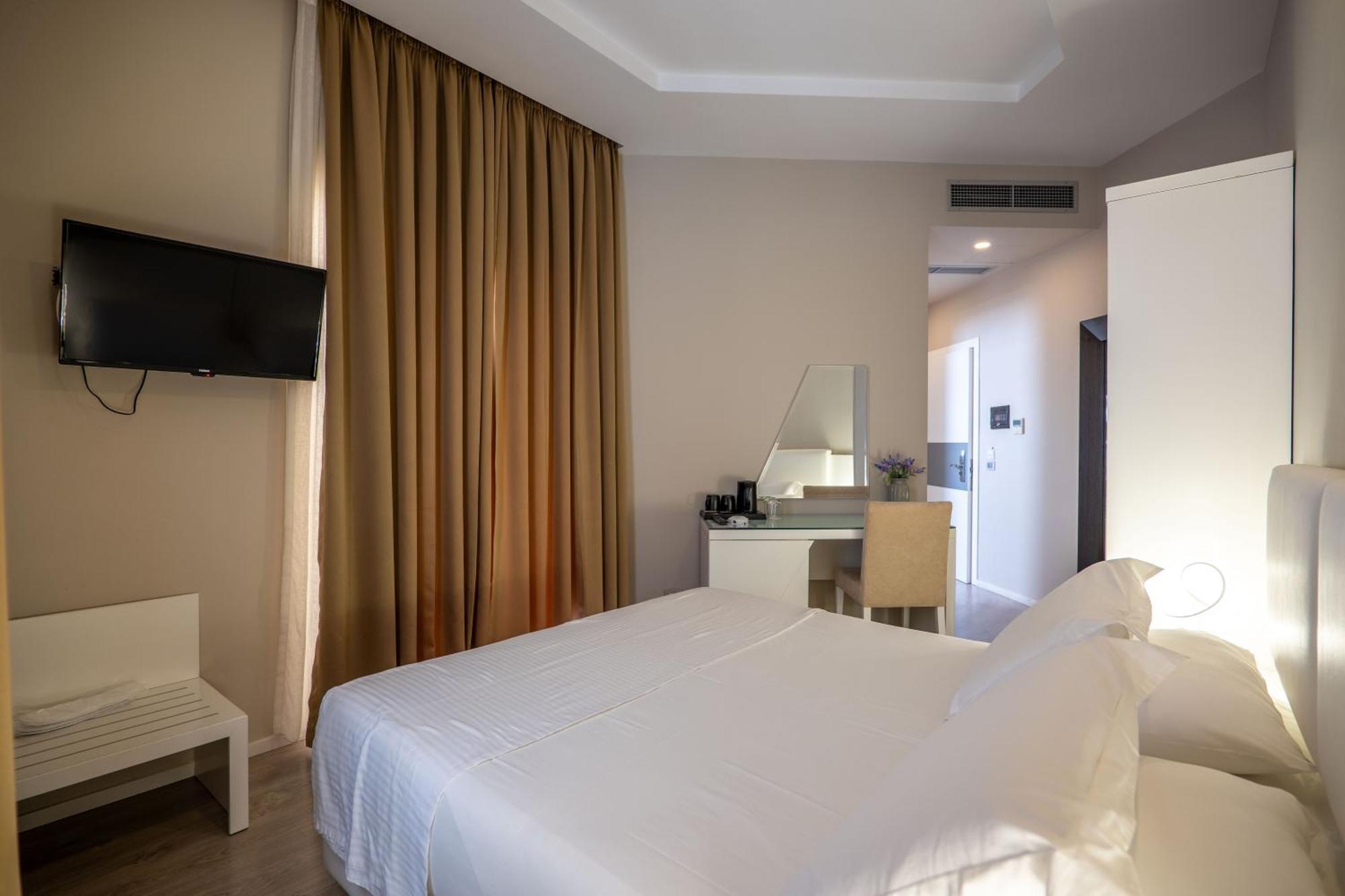Hotel Sejko Sarande Ngoại thất bức ảnh